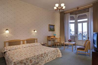 Obszerny pokój podwójny - Danubius Hotel Gellert zaprasza Państwo na romantyczny weekend w Budapeszt! - Gellért Hotel**** Budapest - Węgry kurorty wody lecznicze Budapeszt