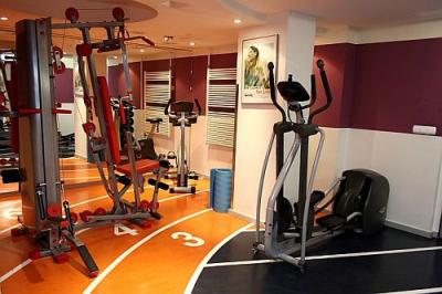 Hotel Novotel Danube Budapeszt - Cztwerogwiazdkowy hotel - sala fitness - ✔️ Novotel Budapeszt Danube**** - Nowoczesny hotel w ofercie promocyjnej