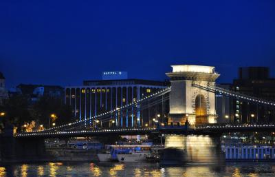 Luksusowy Hotel Sofitel Budapeszt - Przy samym Moście Łańcuchowym z widokiem na Dunaj - Hotel Sofitel Budapest Chain Bridge***** - Sofitel Budapeszt Most Łańcuchowy 