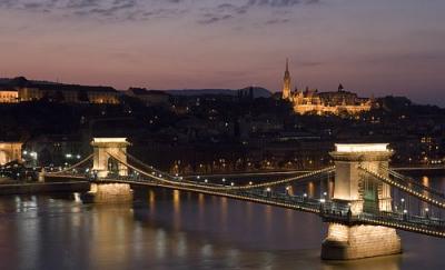 Most Łańcuchowy blisko Hotelu****** Sofitel Chain Bridge Budapeszt - Hotel Sofitel Budapest Chain Bridge***** - Sofitel Budapeszt Most Łańcuchowy 